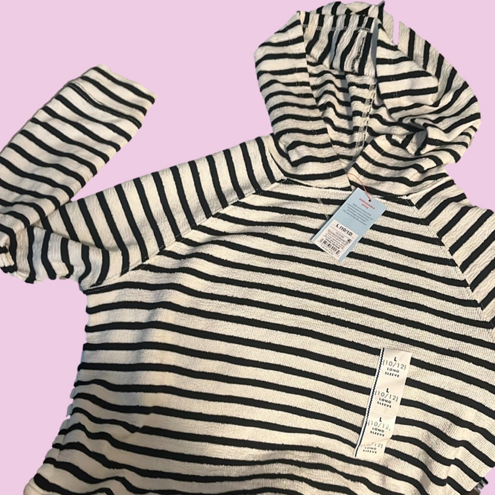 Lost in the 🔥 NWT Cat & Jack Lightweight Hoodie